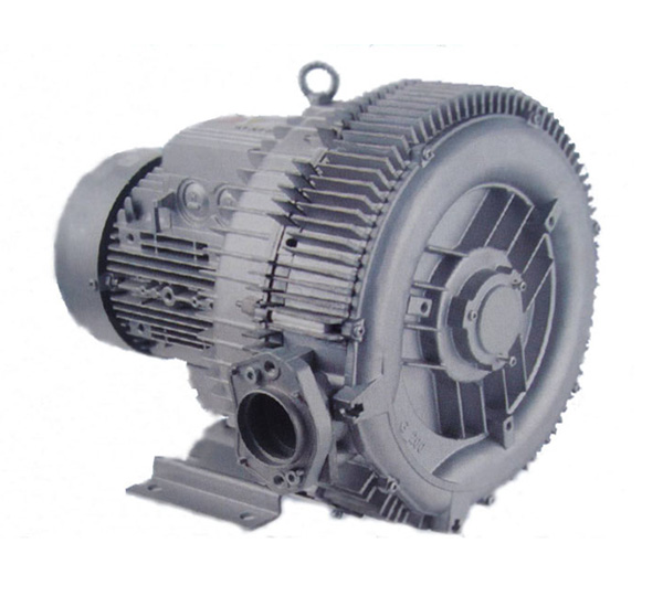 大風(fēng)量雙級(jí)鼓風(fēng)機(jī)